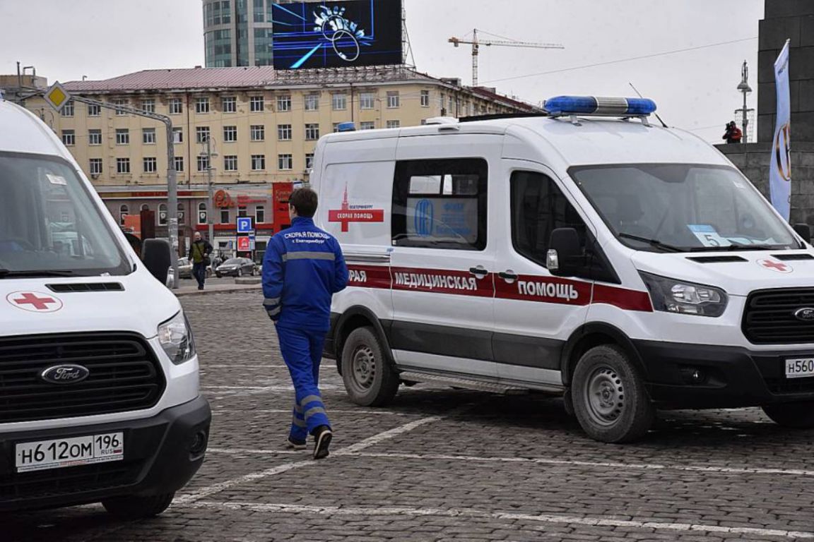 В Екатеринбурге медикам подарили 20 новых машин скорой помощи - «Уральский  рабочий»